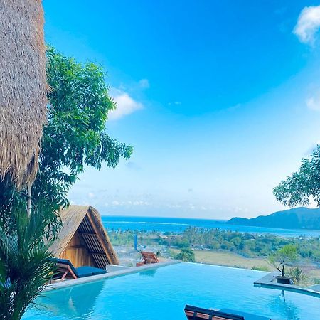 ホテル Sky Mountain Views Kuta  エクステリア 写真