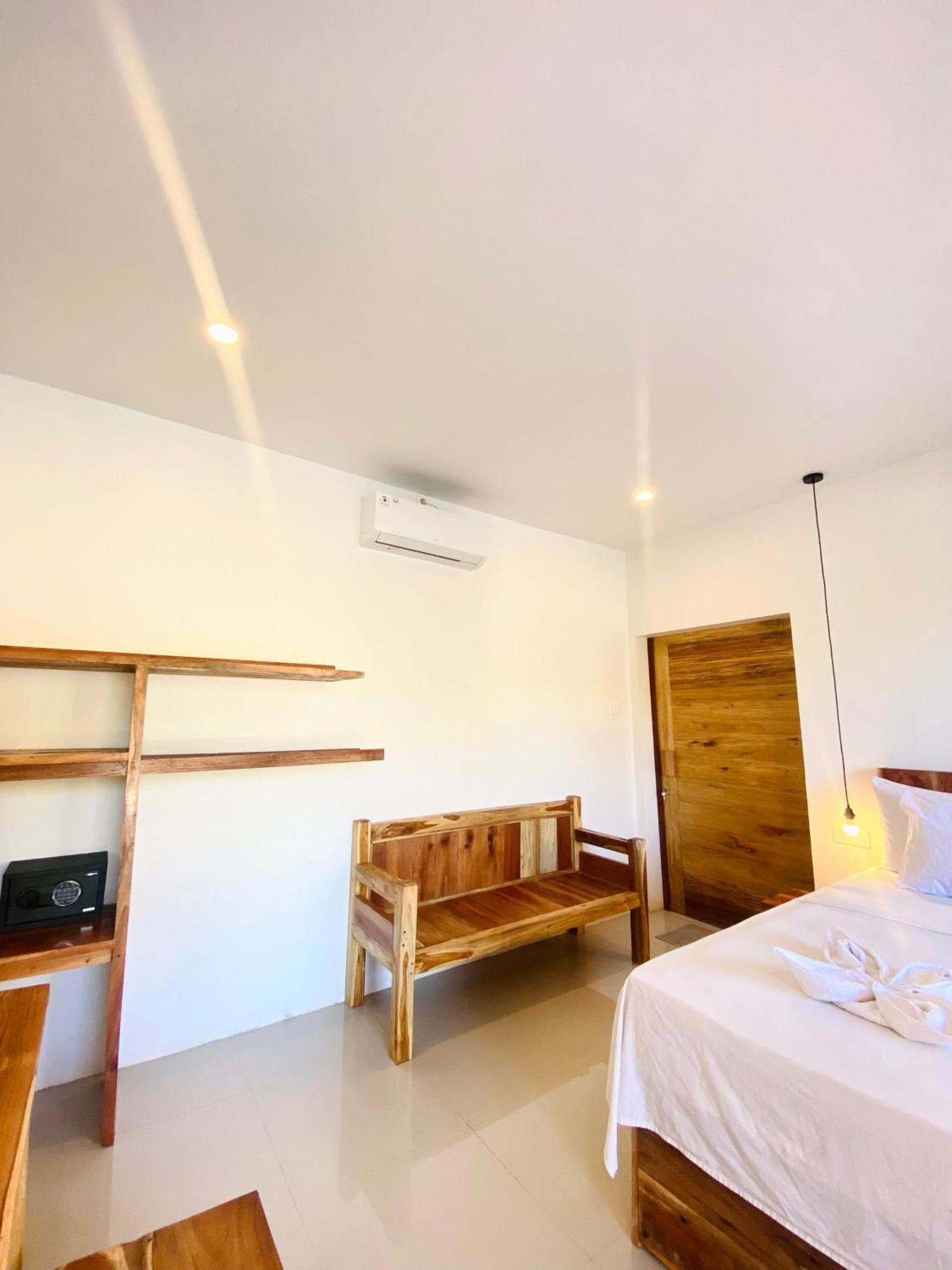 ホテル Sky Mountain Views Kuta  エクステリア 写真