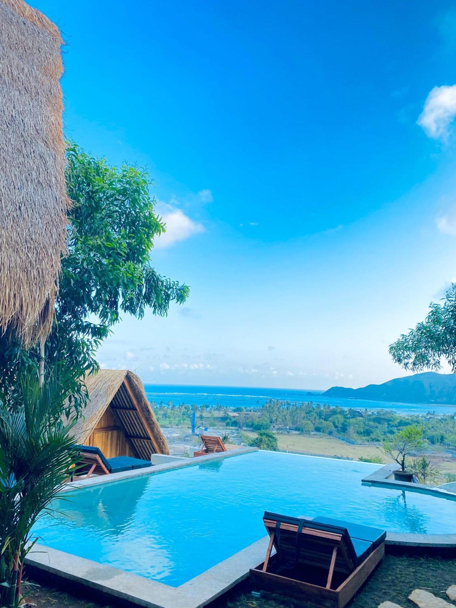 ホテル Sky Mountain Views Kuta  エクステリア 写真