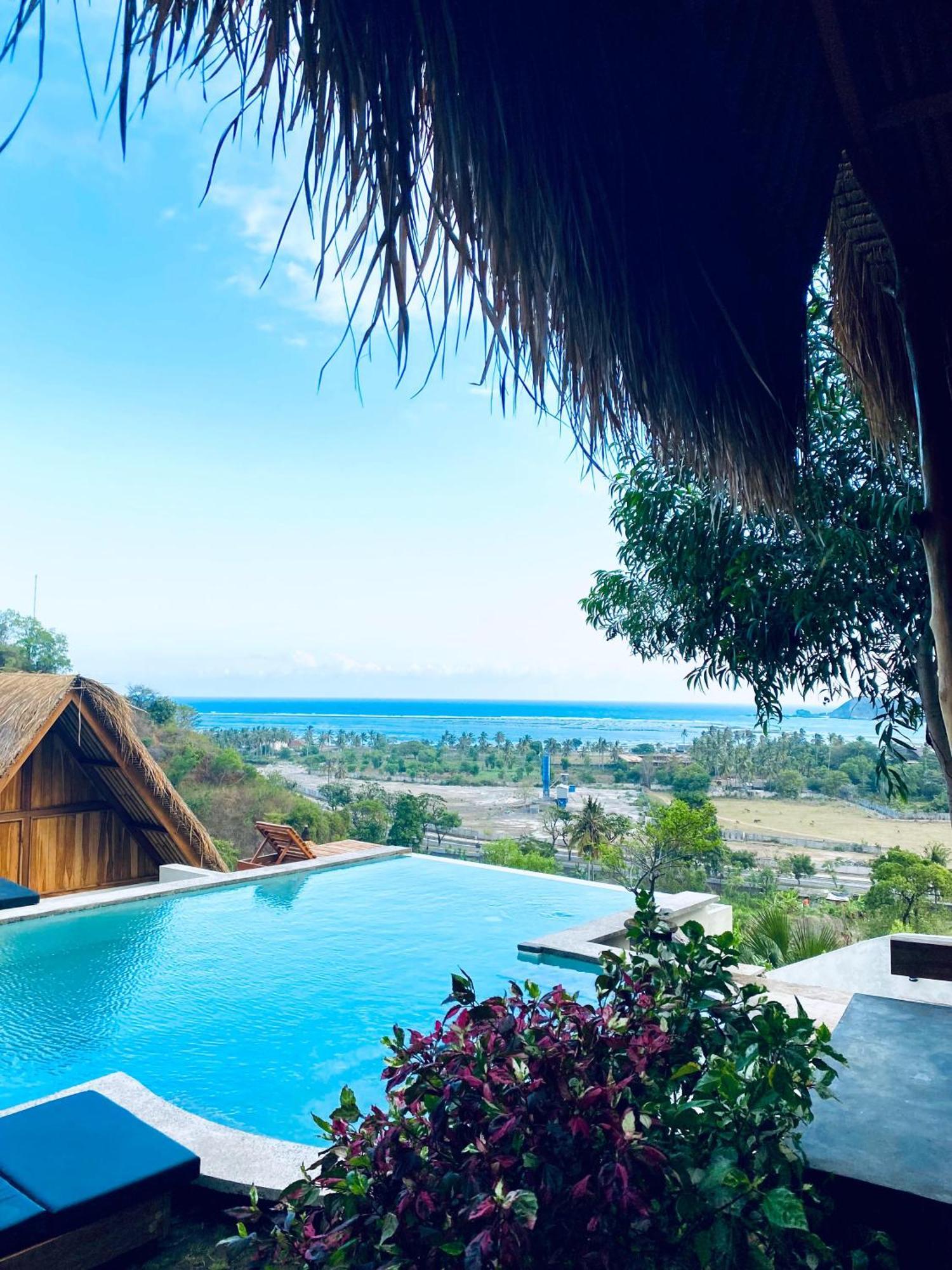 ホテル Sky Mountain Views Kuta  エクステリア 写真