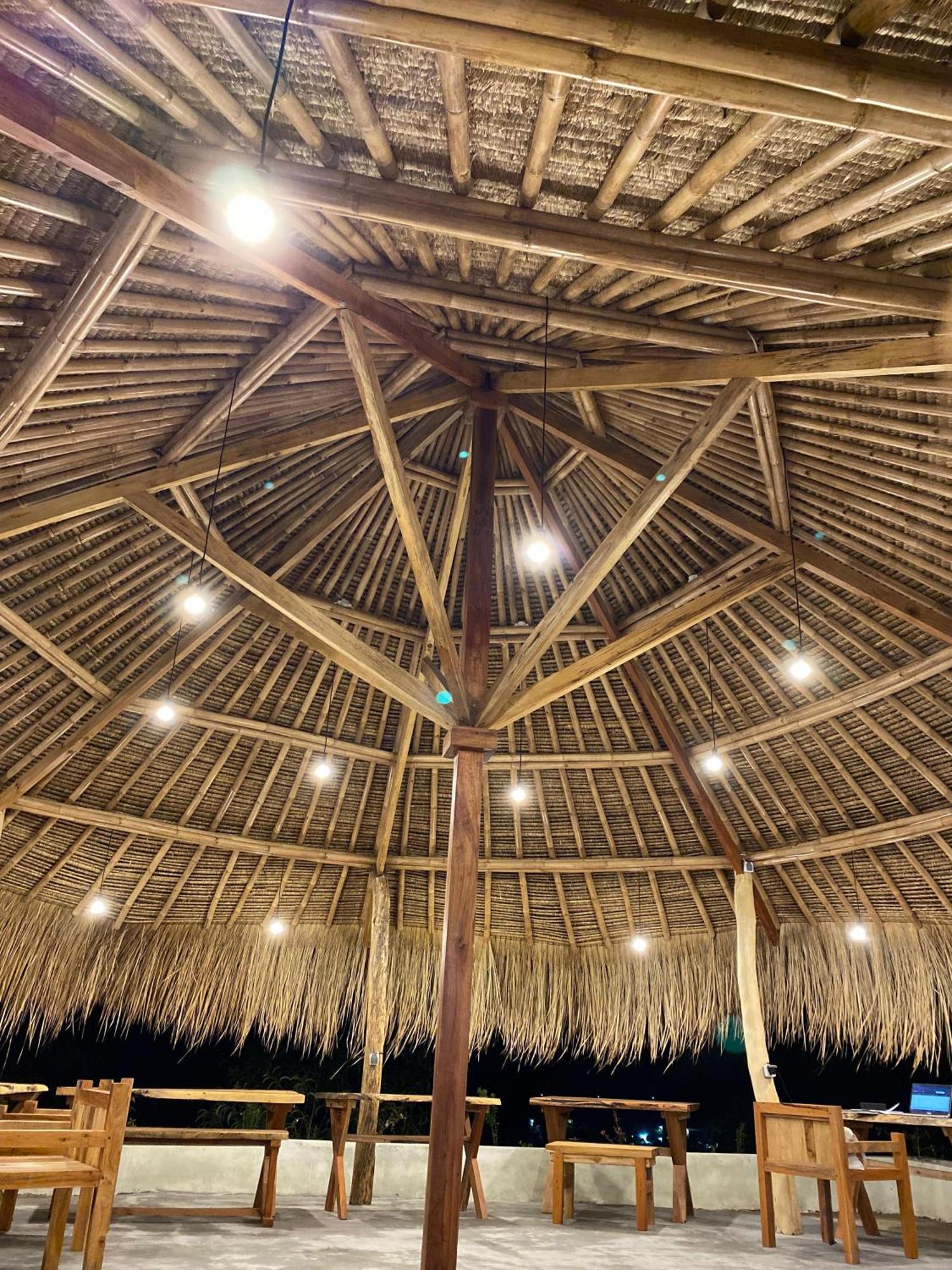 ホテル Sky Mountain Views Kuta  エクステリア 写真