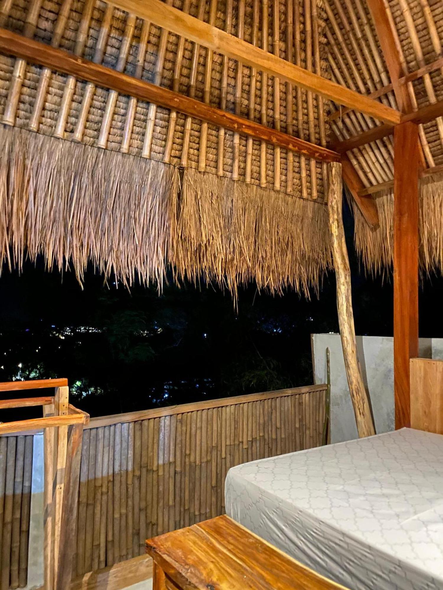 ホテル Sky Mountain Views Kuta  エクステリア 写真